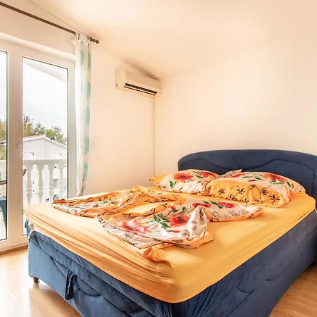 Beautiful In With Wi-fi Apartment *