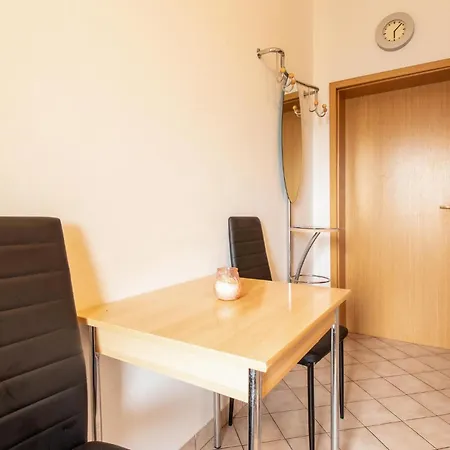 Beautiful In With Wi-fi Apartment *